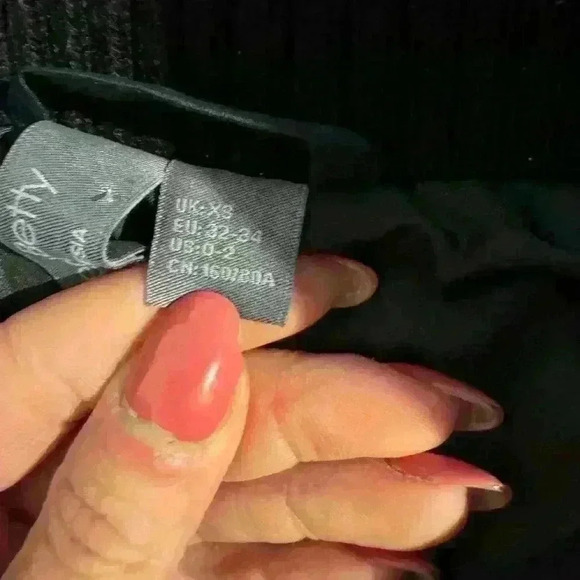 Sweaty Betty Venture Padded Fleece Gilet in Black Vest XS - Picture 5 of 13